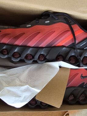 New Running Sneakers in Red and Black